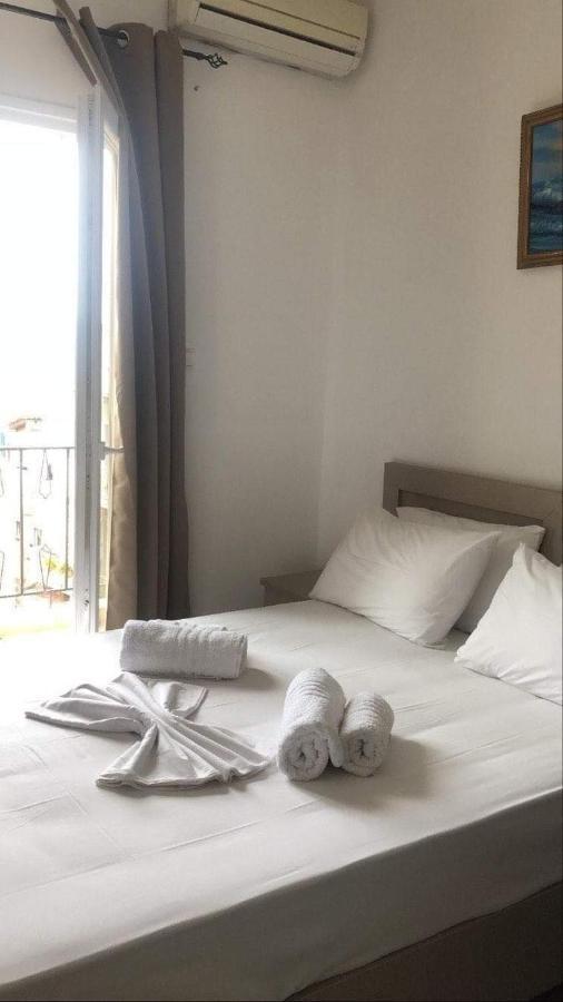Central Hotel ปาร์กา ภายนอก รูปภาพ