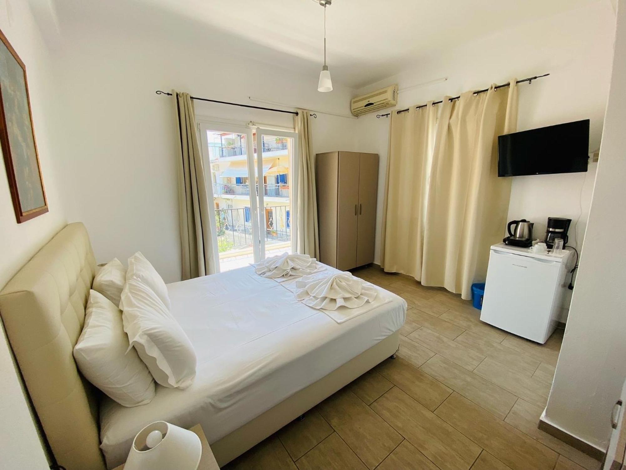 Central Hotel ปาร์กา ภายนอก รูปภาพ