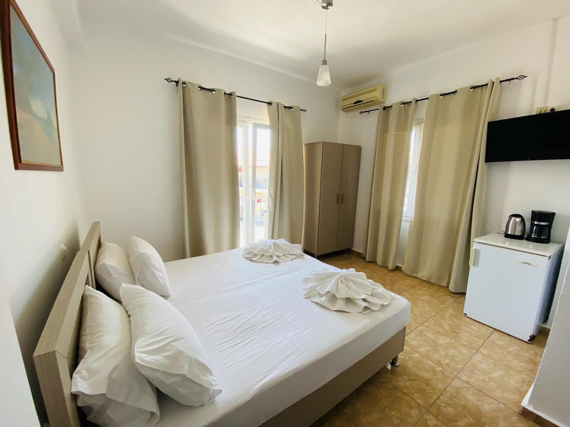 Central Hotel ปาร์กา ภายนอก รูปภาพ