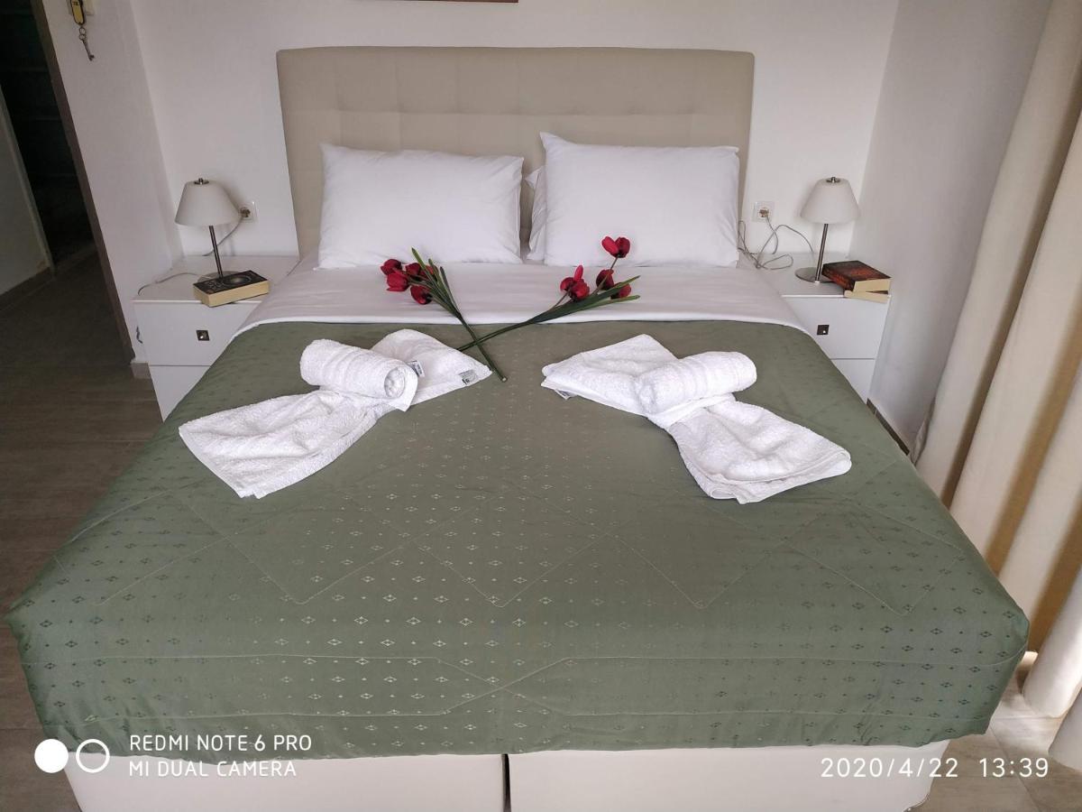 Central Hotel ปาร์กา ภายนอก รูปภาพ