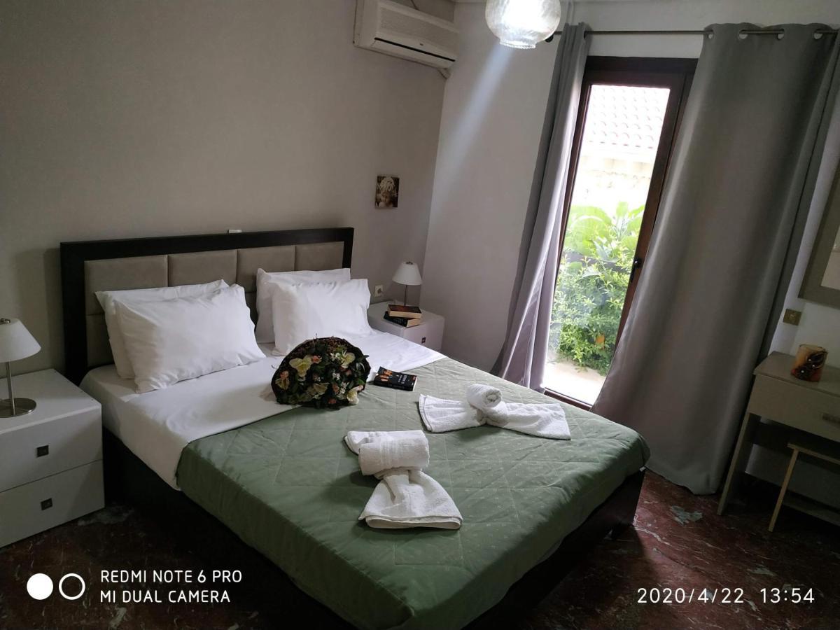 Central Hotel ปาร์กา ภายนอก รูปภาพ