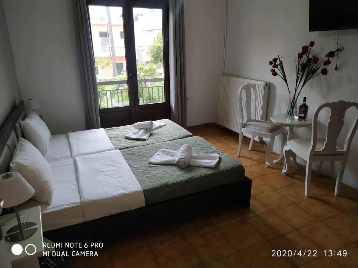 Central Hotel ปาร์กา ภายนอก รูปภาพ