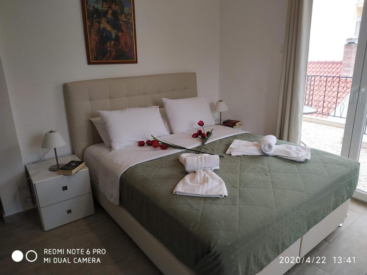 Central Hotel ปาร์กา ภายนอก รูปภาพ