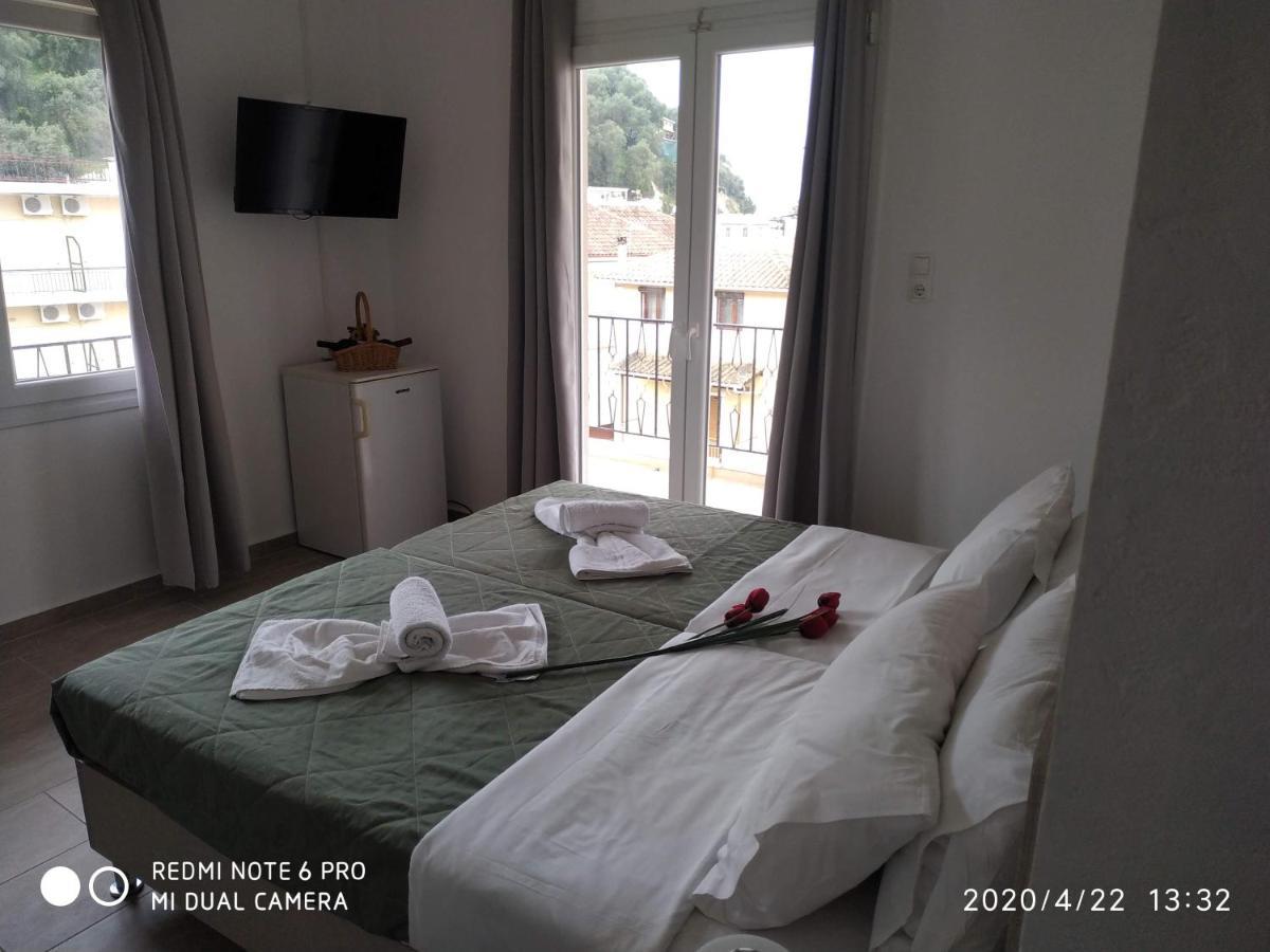 Central Hotel ปาร์กา ภายนอก รูปภาพ