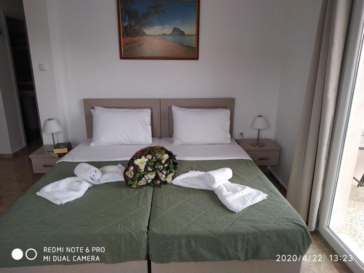 Central Hotel ปาร์กา ภายนอก รูปภาพ