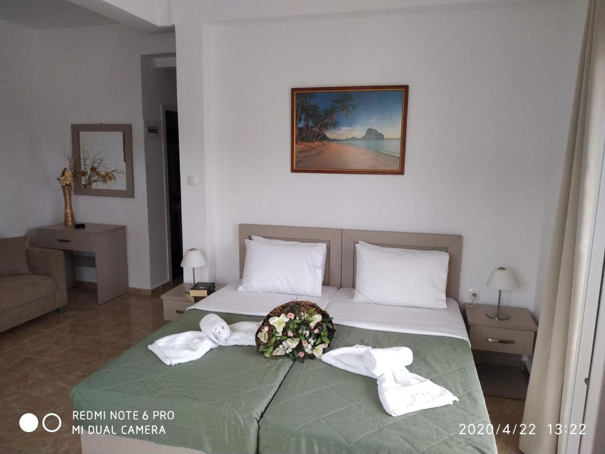 Central Hotel ปาร์กา ภายนอก รูปภาพ